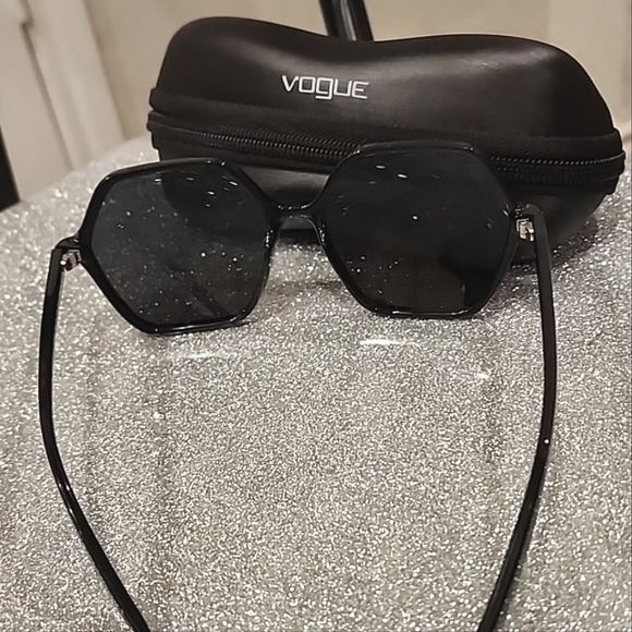 Vogue V05361s Hexagonal Sunglasses main image 15